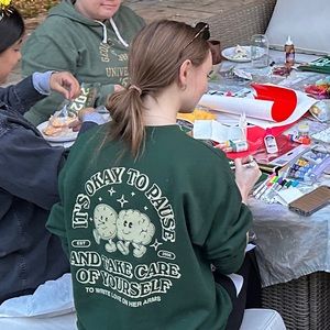 Meet your Posher, Maeve